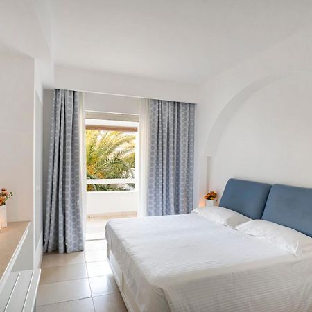 Готель Ostuni A Mare Екстер'єр фото